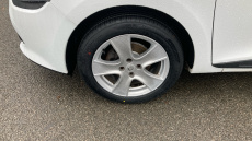 Renault Clio 0.9 TCE 90 Play 5dr Petrol Hatchback